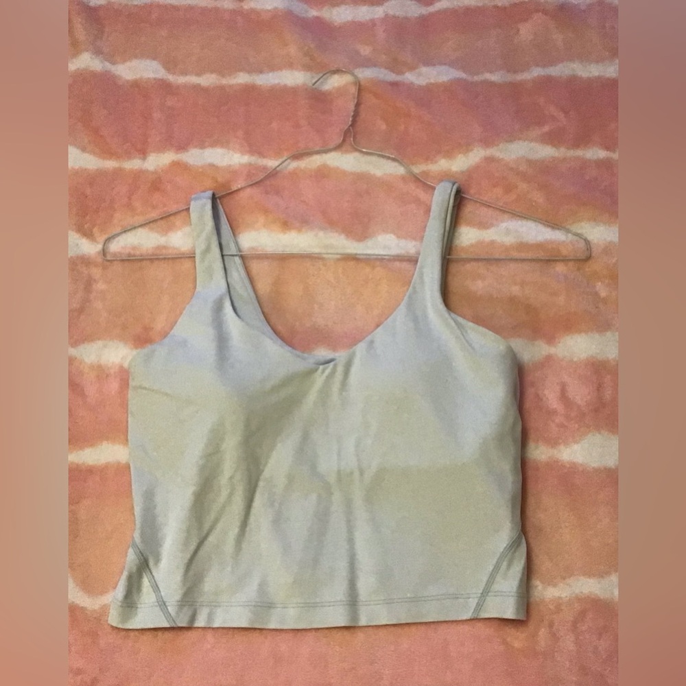 ✨✨Lululemon Sheer Blue Align Tank Top size 6✨✨
